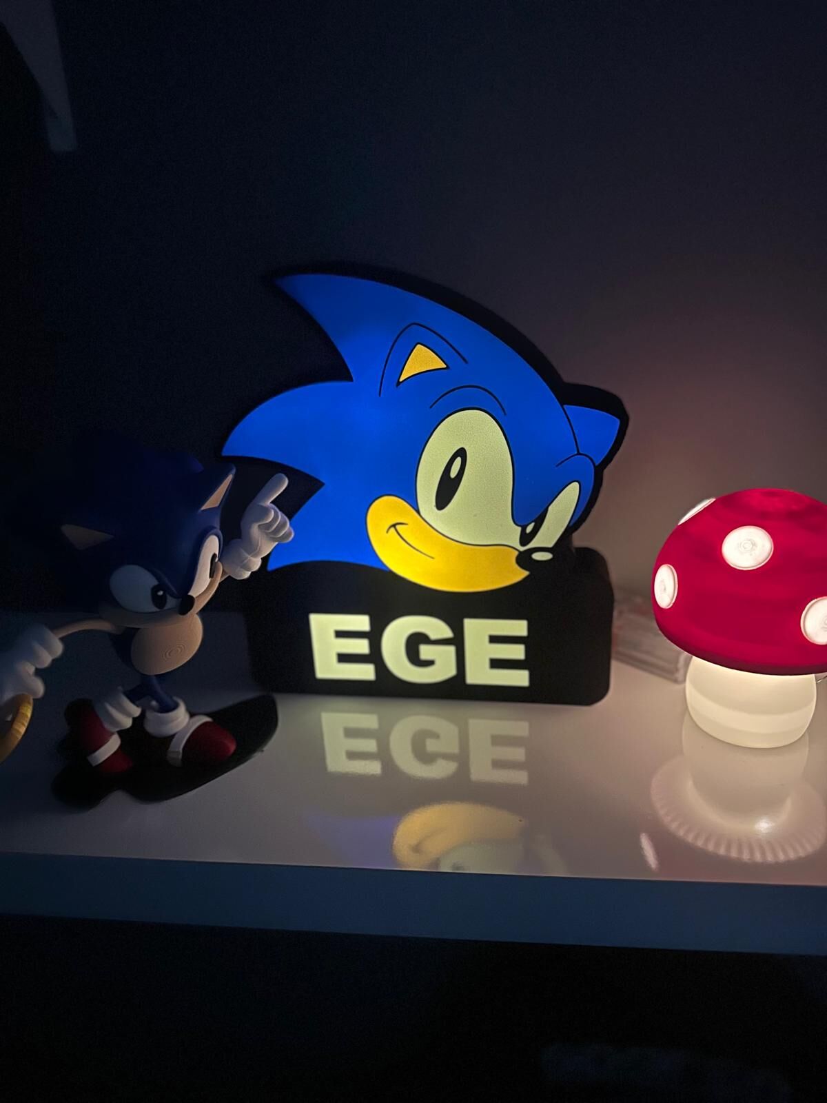 Sonic Gece Lambası - Led Işıklı, Dekoratif ve Çocuk Odası İçin Güvenli Tasarım