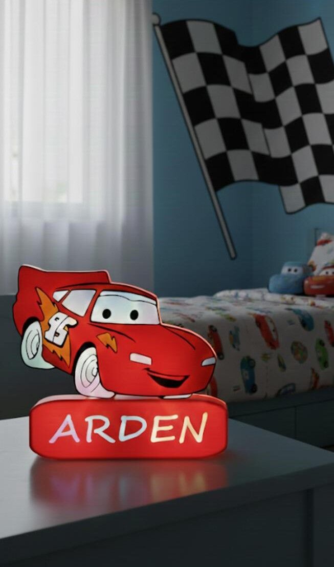 Kişiye Özel isimli Şimşek McQueen Gece Lambası