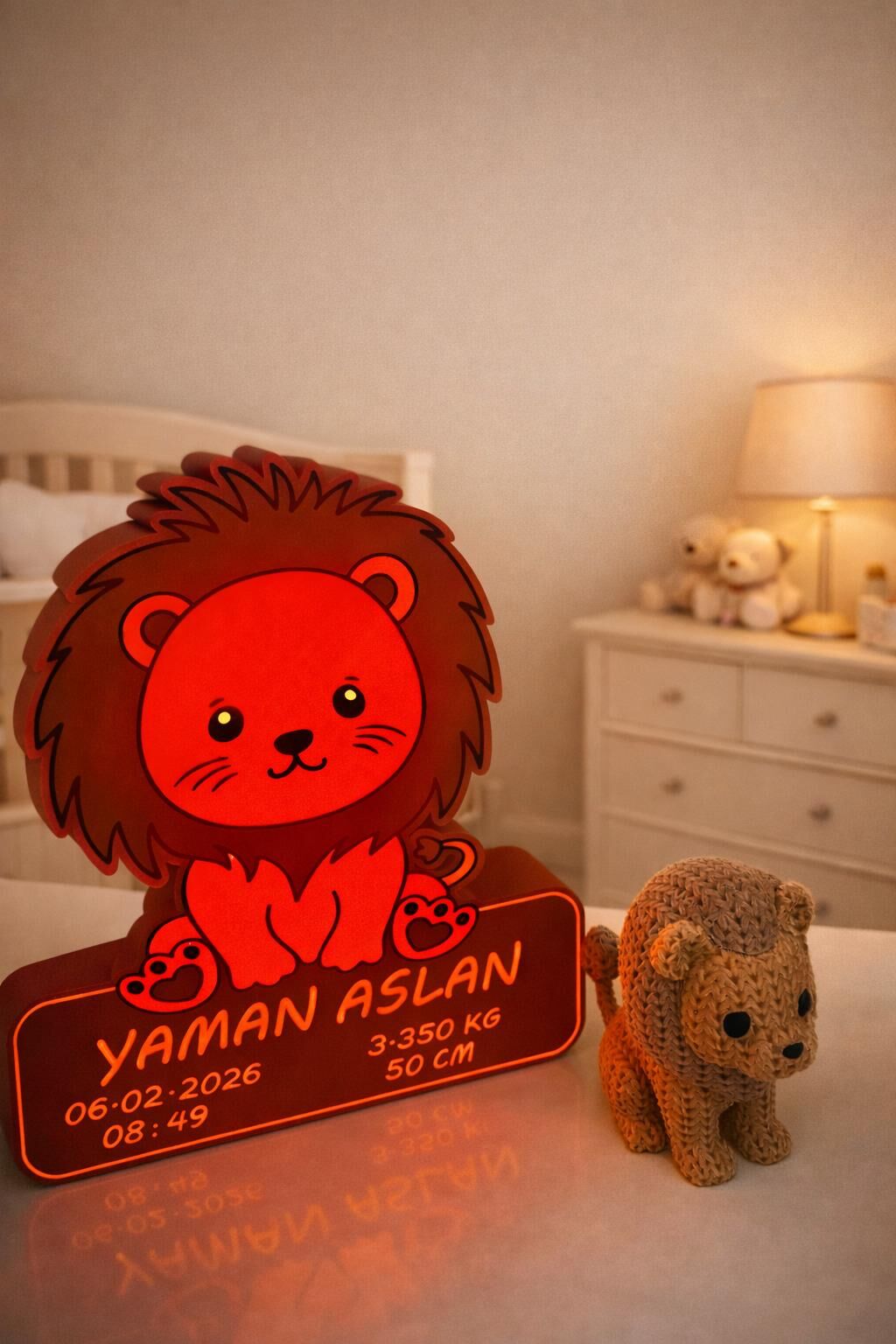 ASLAN FİGÜRLÜ İSME ÖZEL GECE LAMBASI