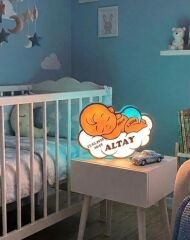 MAVİ KİŞİYE ÖZEL BEBEK FİGÜRLÜ GECE LAMBASI (PİLLİ)