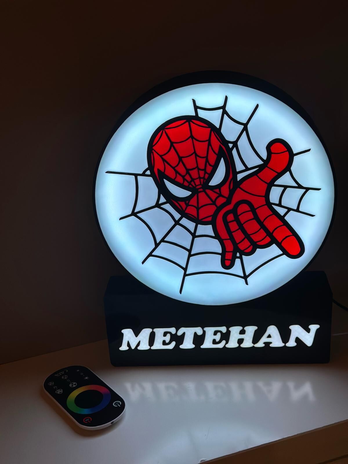 KİŞİYE ÖZEL İSİMLİ RGB LED IŞIKLI SPIDERMAN GECE LAMBASI BÜYÜK BOY(30 x30cm)