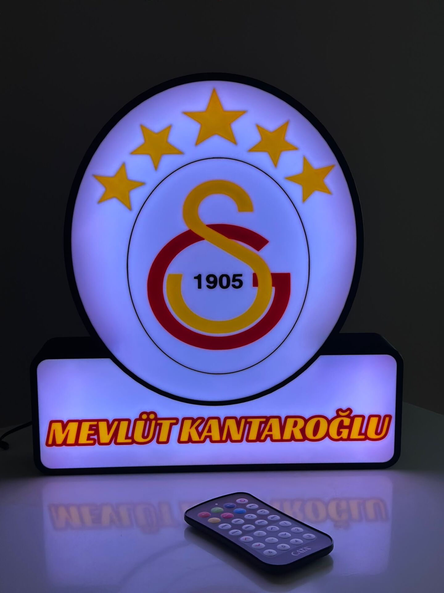 GALATASARAY 30x30 CM RGB LED IŞIKLI KUMANDALI KİŞİYE ÖZEL GECE LAMBASI
